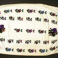 Sleeve of woman&#039;s blouse